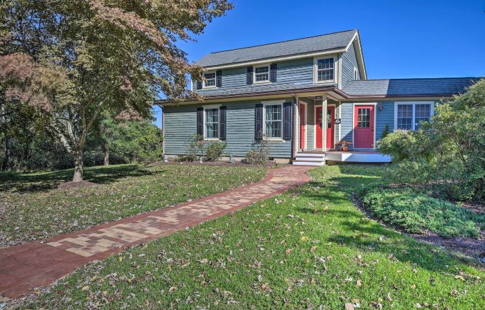 Lovettsville Cottage in Heart of Wine Country