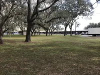 Oak Tree Inn Hotels in Avon Park