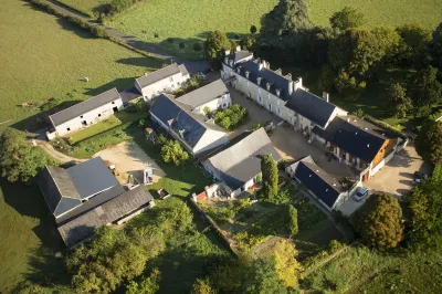 Le Domaine de Mestré The Originals Relais Hotels in Roiffe