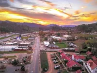 Carolina Country Inn Hotels in Yancey County