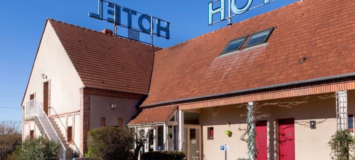 Logis Hotel le Nuage Hotels in Loiret
