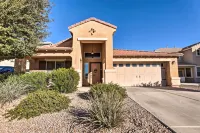 Maricopa Home w/ Swim-up Bar, Heated Pool & Slide - Wifi