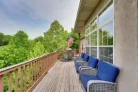 4 Mi to Branson Landing: Huge Home w/ Game Room! - Homestays