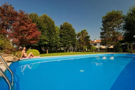 Villa Casa Country Отели в г. Arzergrande