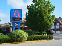 Motel 6 Newport, RI Hotels in Newport