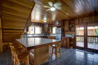 Driftwood Gardens Guesthouse - parking