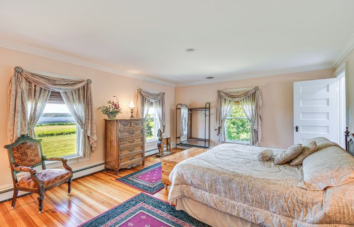 Geneva Vacation Rental w/ Vineyard & Lake Views!