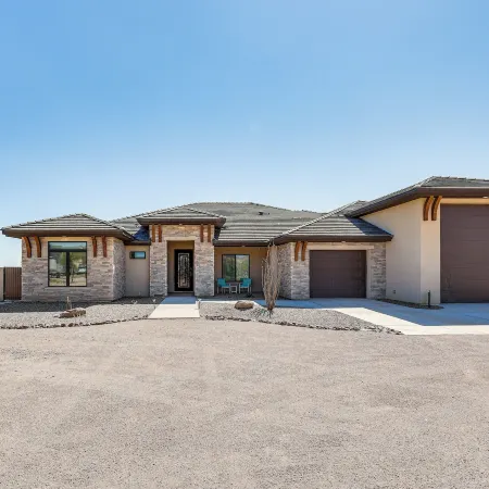 7 Mi to Lost Dutchman: Home w/ Pool + Patio!