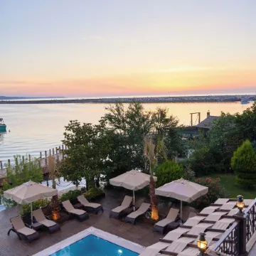 Phellos Suites Boutique Hotel