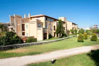 Grupotel Club Turquesa Mar فنادق في Son Xoriguer