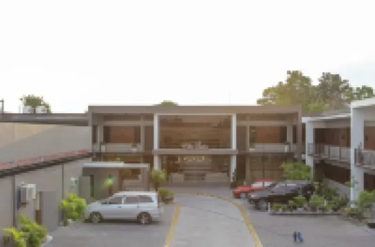 The Horizon Suites and Arcade Hotels in 