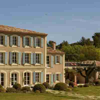 Domaine de Valmouriane Hotel Exterior