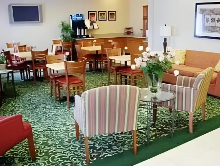 Fairfield Inn & Suites Fargo