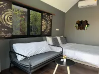 The P.J. House Resort @Renunakorn Hotel di Renu Nakhon