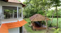 Lovedale Lakeside Homestay Hotels in Vaikom