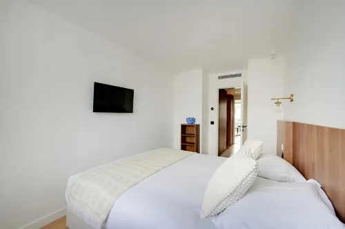 Elegant apartment - AC- 1BR- Neuilly-sur-Seine Hotels in Neuilly-sur-Seine