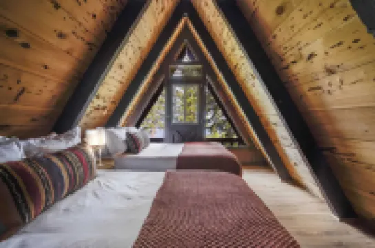 Horizon by AvantStay Stunning A-Frame Cabin w Hot Tub Billiards Lake Views