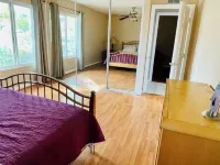 California Dream House w/pool & tennis court Hotels in Chatsworth