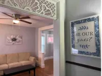 Beautiful furnished 2 bdr great location Elmwood