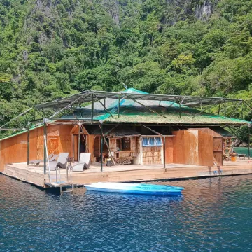 Paolyn Houseboats Coron Island