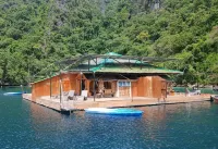 Paolyn Houseboats Coron Island
