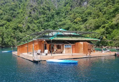 Paolyn Floating House Restaurant