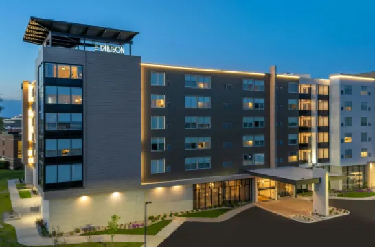 The Tallison Hotel, a Tribute Portfolio Hotel Hotels near Carmel Clay Veterans Memorial Freedom Circle