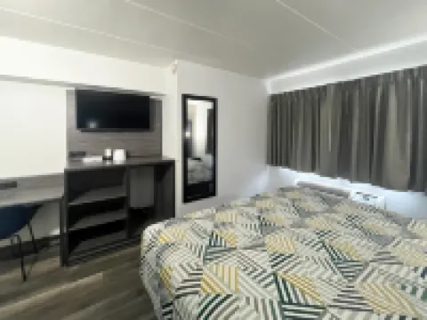 Motel 6 Chicago, IL - Halsted