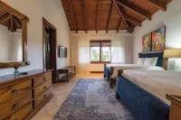 Casa De Campo - Stunning Mansion Walking Distance to the Beach Отели в г. 