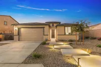 New Pool+Spa+Games+Large BBQ+Designer+Beautiful