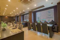 Hotel Grand Shiva Near Ganga Ghat by Oaktel Các khách sạn ở Haridwar