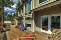 Hall Court Manor - Hot Tub, Pet Friendly, Pool Table!