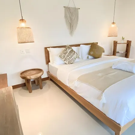 White Penny Hostel