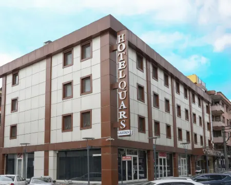 クアーズ・ガーデン・ホテル デュズジェのホテル