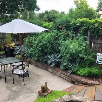 The Carriage House "The Entire Place