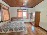 Villa Puncak 3 Kamar Elegant DD3 by AkuVilla Hotel di Cipanas