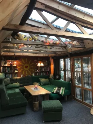 Holiday Apartment "Eulentreff" in the Wilde Auwaldhaus, Zittau Mountains Hotels in Bertsdorf