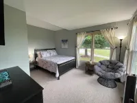 Sip & Stay at StarView Vineyards Hotels in Union County