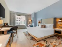 Cambria Hotel Austin Downtown Hotels near Walter Beach