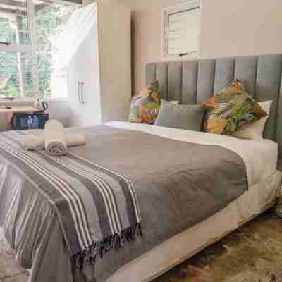 Umhlanga Lodge Private entrance and dining area Rooms