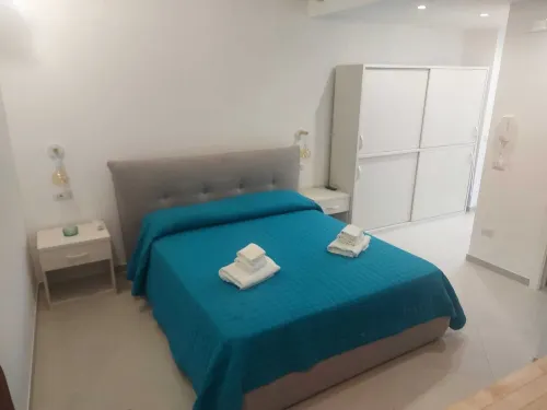 Cozy Holiday Home in the historic center of Meta A few steps from the sea