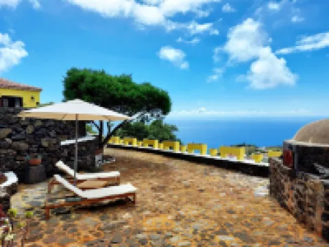 Casa con Vistas Panorámicas Cerca del Pueblo de Villa de Mazo, Isla de La Palma