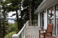 Water Views and Open Floor Plan - Charming Retreat