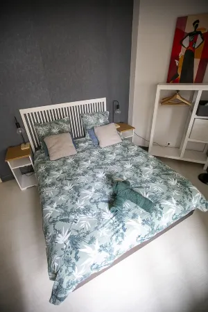 Cosy Appartement Отели рядом с достопримечательностью «Le 148»