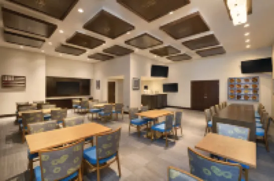 Hampton Inn & Suites Washington D.C./Navy Yard Area