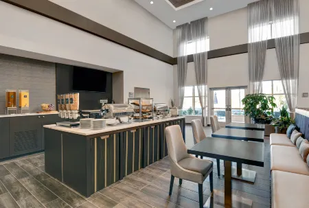 Homewood Suites by Hilton Edison Woodbridge Отели в г. Мидлсекс