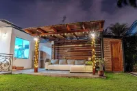 114 - Prague Apts 3 pax Consulate USA Parking Hotels in Urdesa