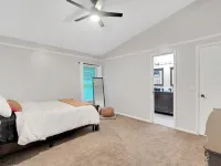 Charming 3-bedroom Pet Friendly house in tranquil Riverview Hotels in Riverview