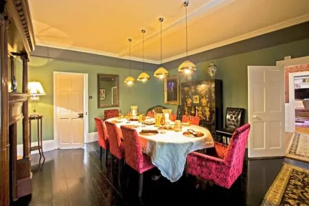 The Norfolk Farmhouse nr coast with hot-tub