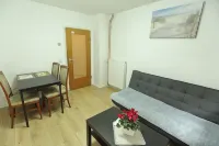 City apartment 12a - Located right next to the pedestrian zone and Brühl Palace Park Hotels in Bruehl